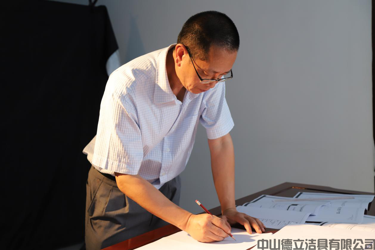 德立开放式浴室